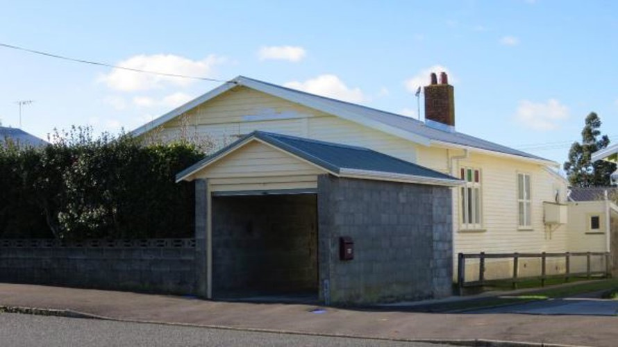 Walkers Cottage 23 Paynters Ave