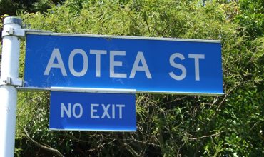 Aotea_Street sign.jpg