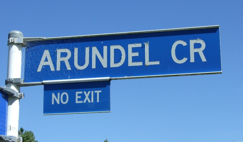 Arundel_Cr sign.jpg