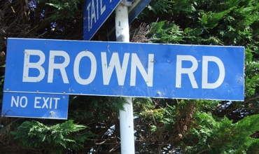 Brown_Road Street sign.jpg
