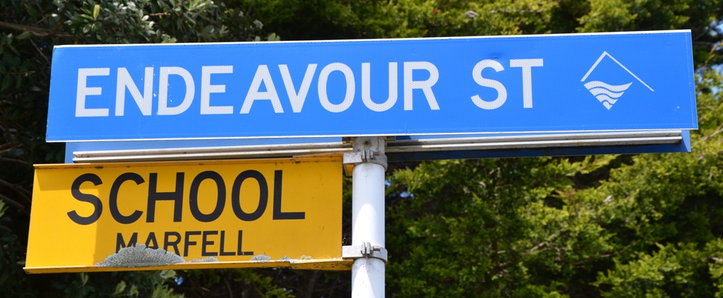 Endeavour_St sign.jpg