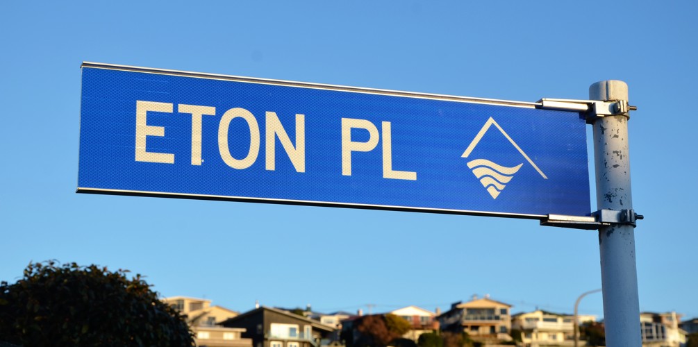 Eton_Place sign.jpg