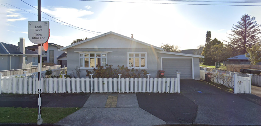262 Coronation Ave Google Street View 2025