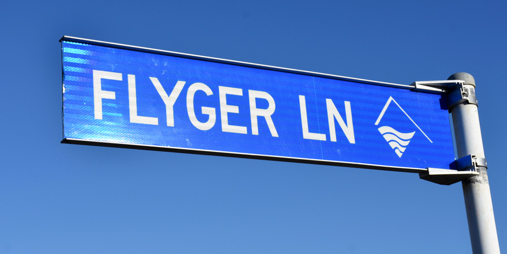 Flyger_Lane.jpg