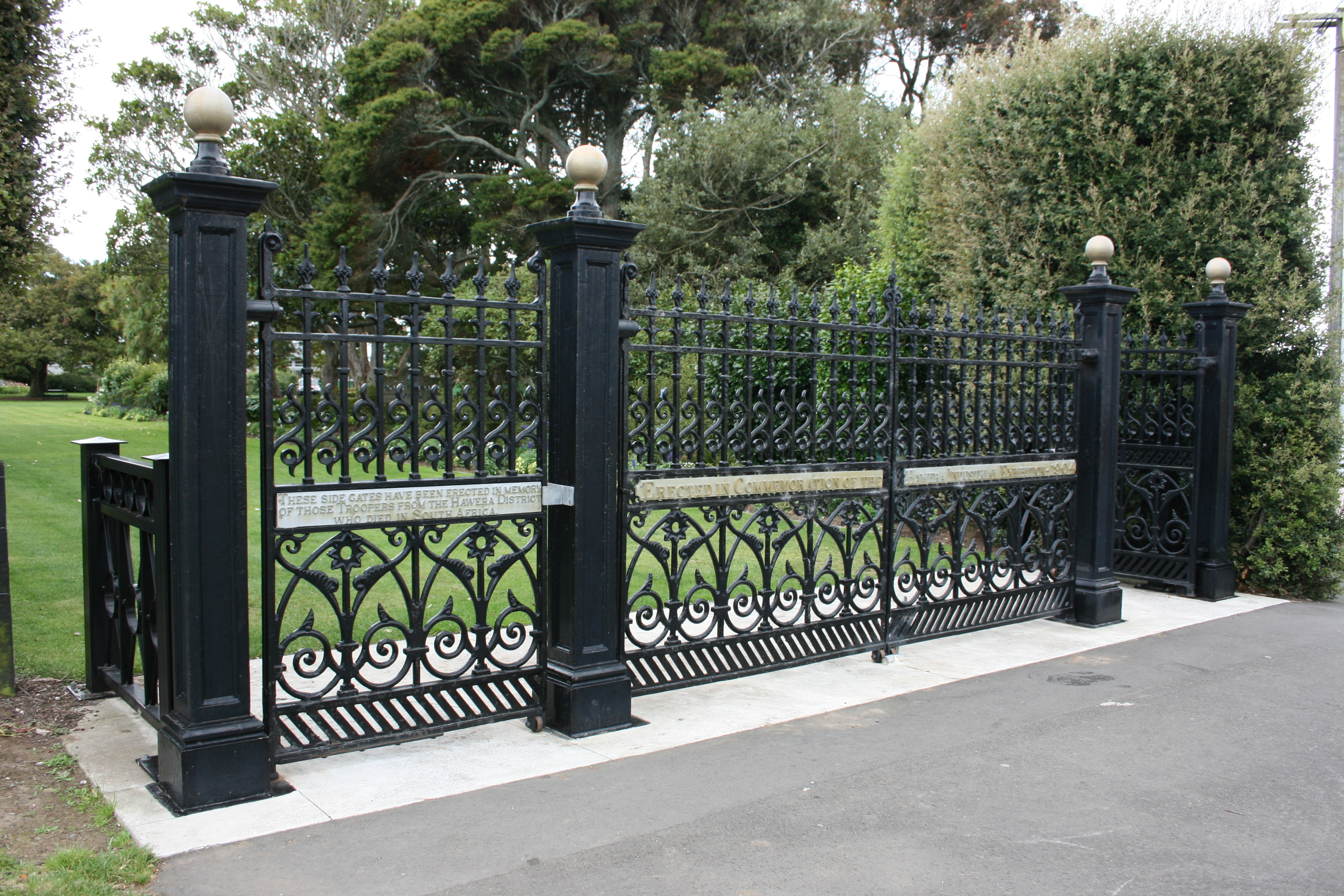 Park_Gates_Hawera_035.jpg