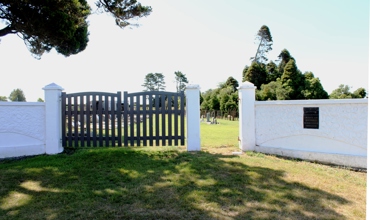 Midhirst_Cemetery__009.JPG