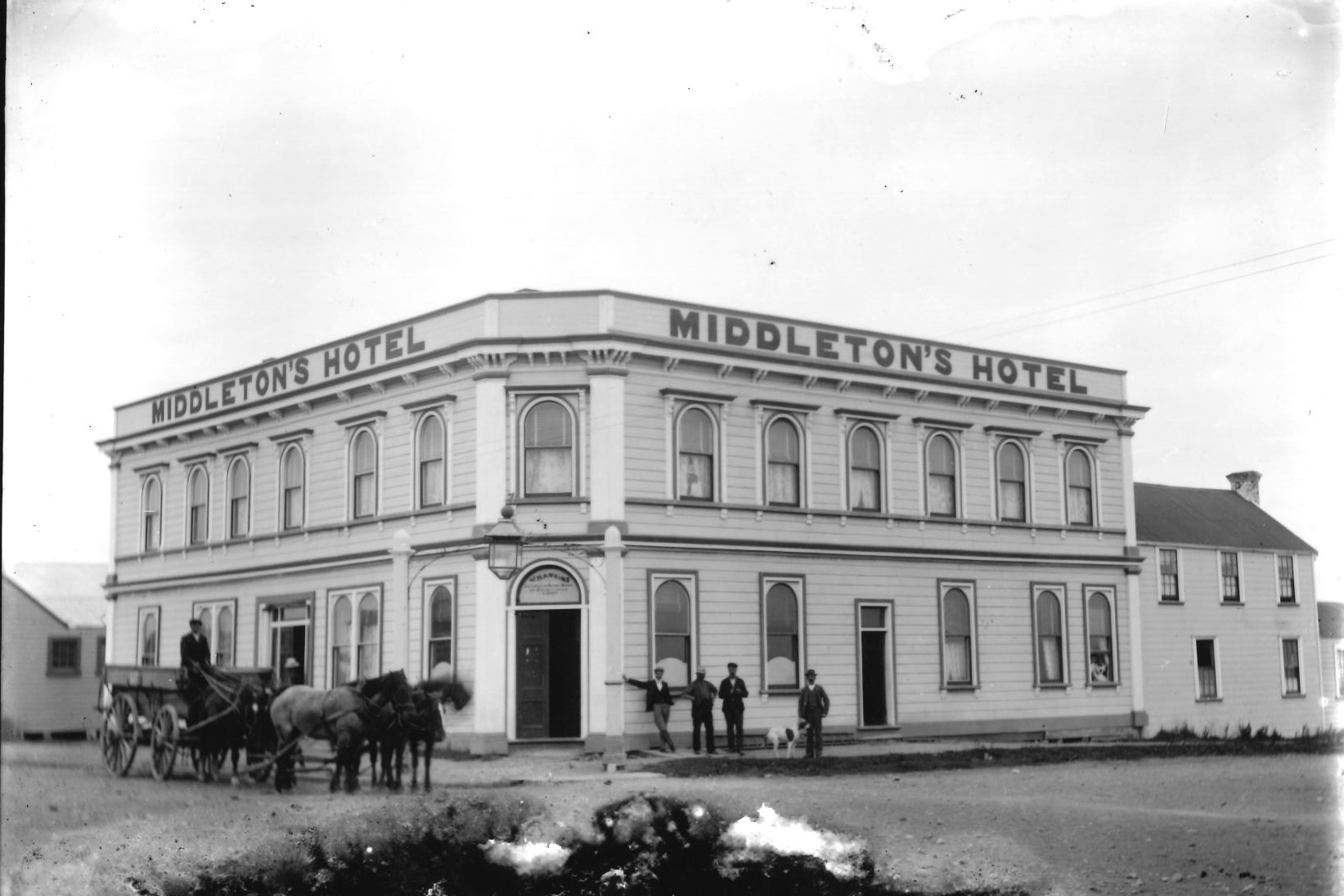 Middletons_Hotel_edit.jpg