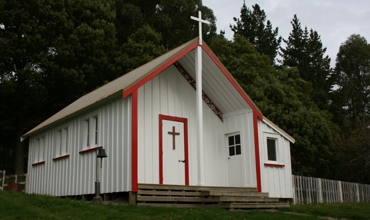 Purangi_St_Peter_s_004.jpg