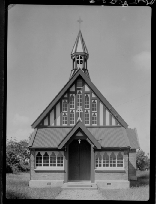 Church_at_mokoia.jpg