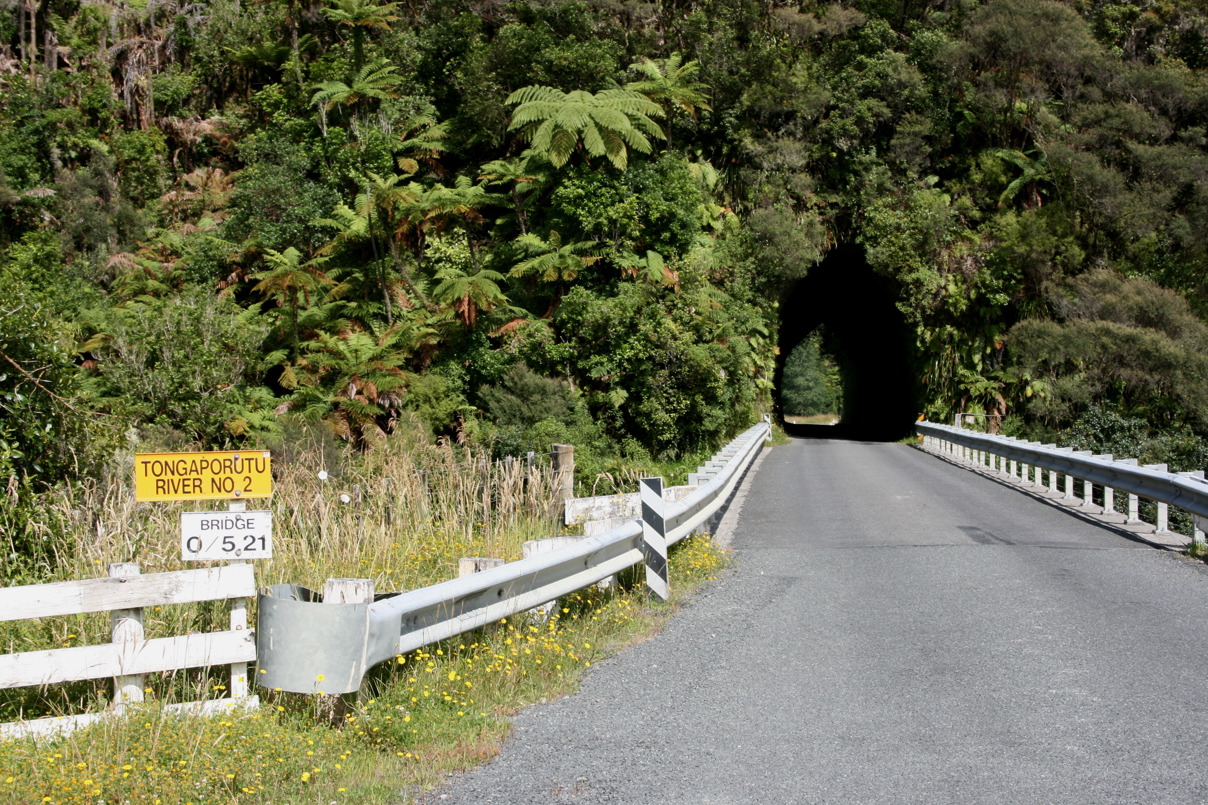 Ahititi_tunnel_012.jpg