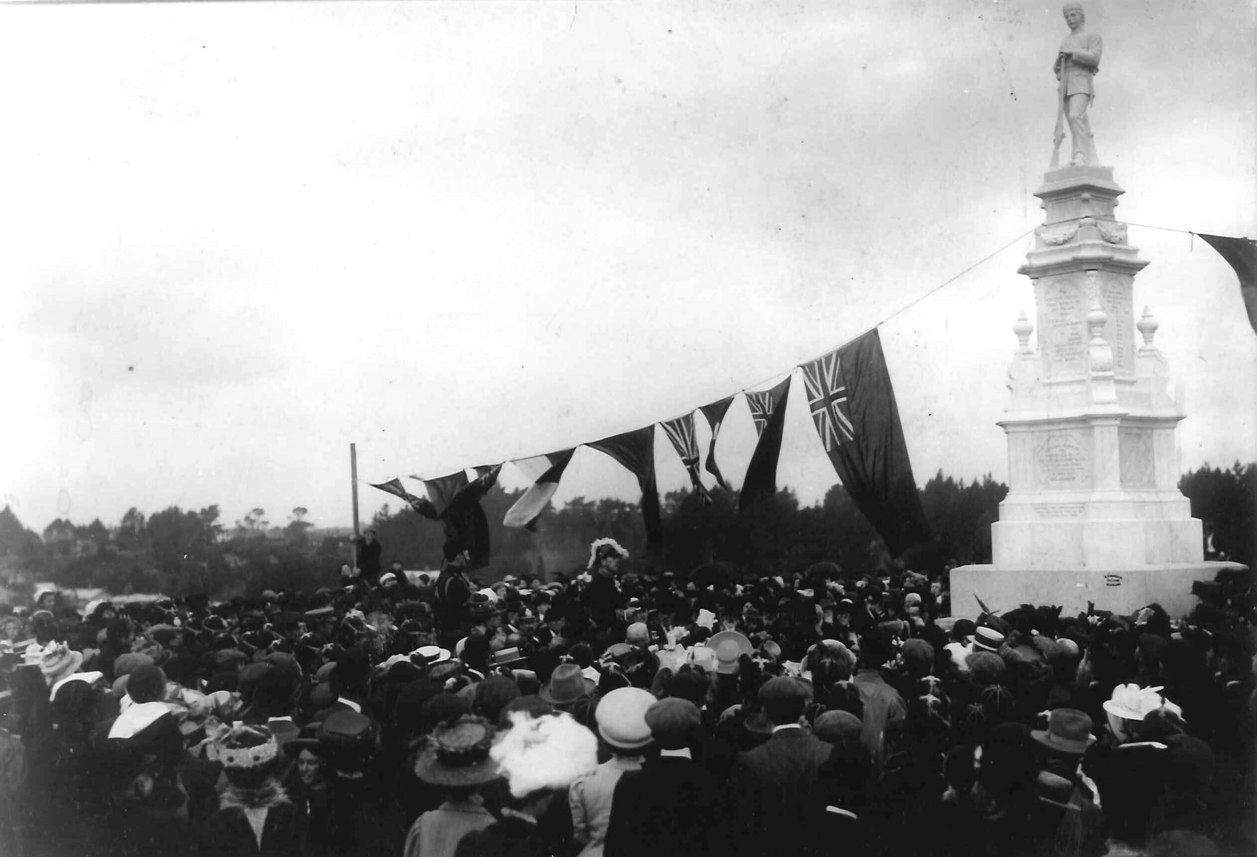 Marsland_Hill___May_1909.jpg