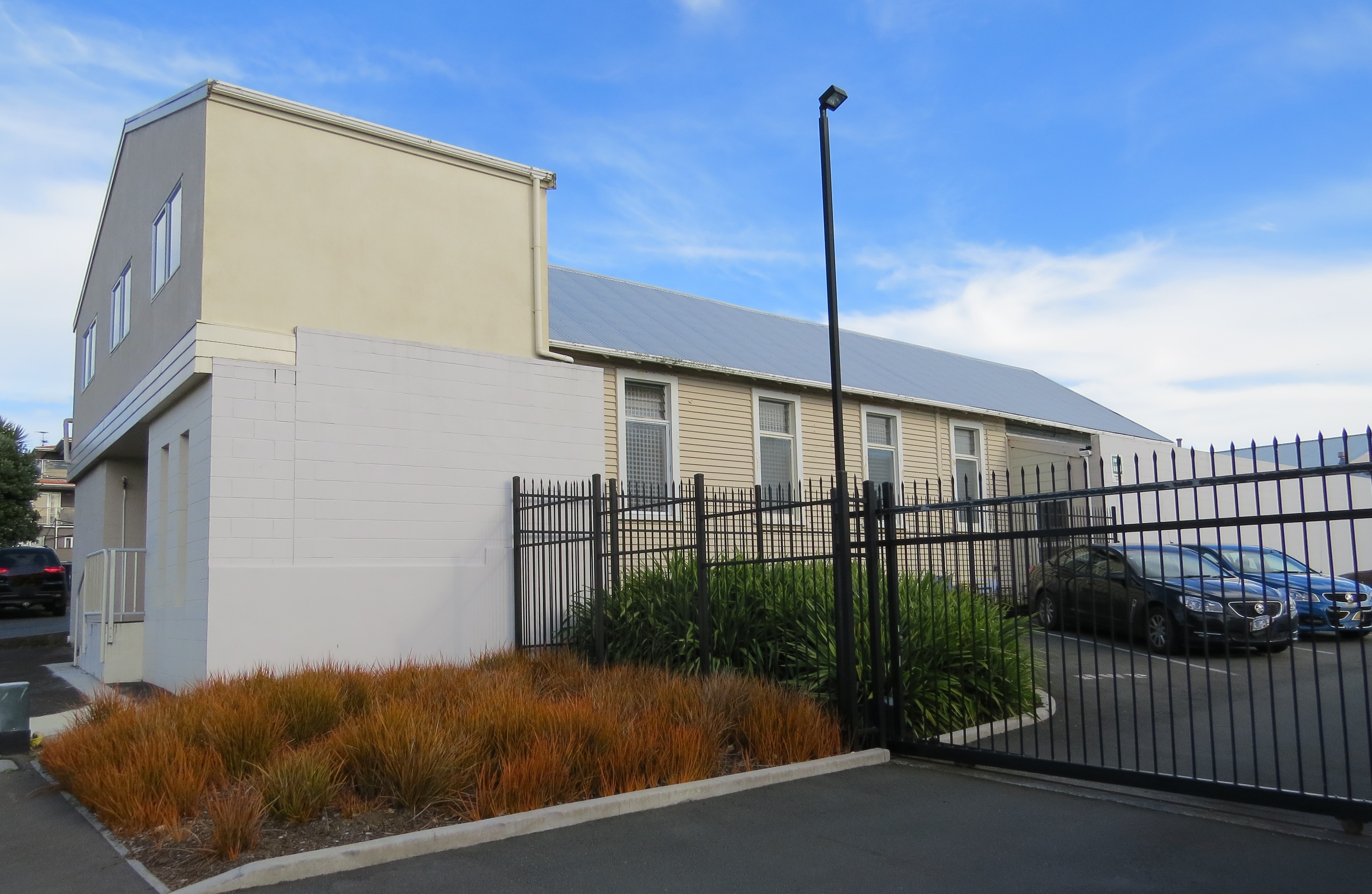 Plymouth_Brethren_Hall_2017.JPG