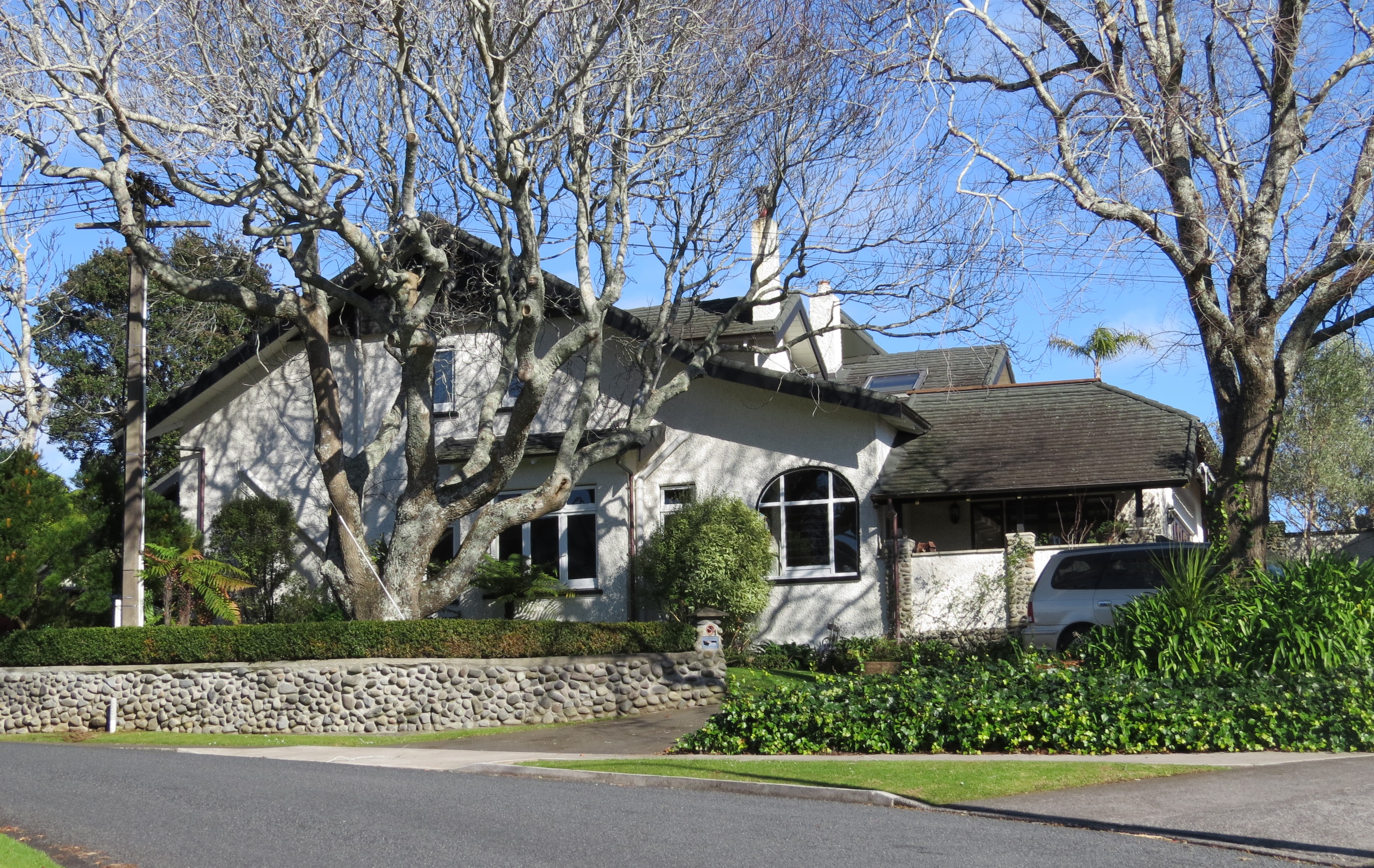1_Leatham_Avenue_2017.JPG