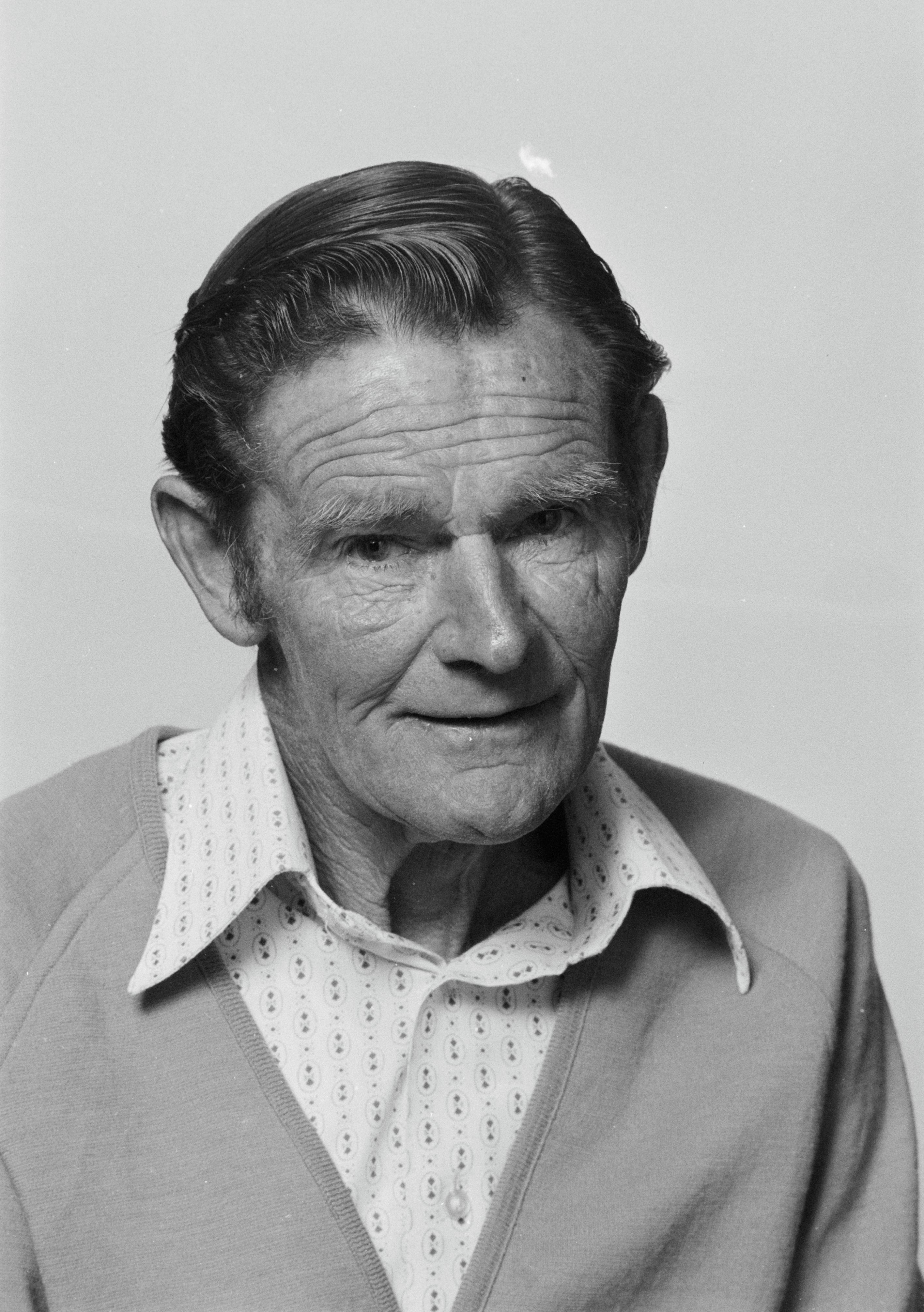 Norman Howard Anstis (20 September 1979). Bernard Woods Studio. Collection of Puke Ariki (WD.031429).