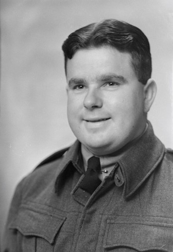 Max Corney SW1944 2380