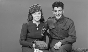 Lambert wedding (19 August 1942). Swainson's Studios. Collection of Puke Ariki (SW1942.0004).