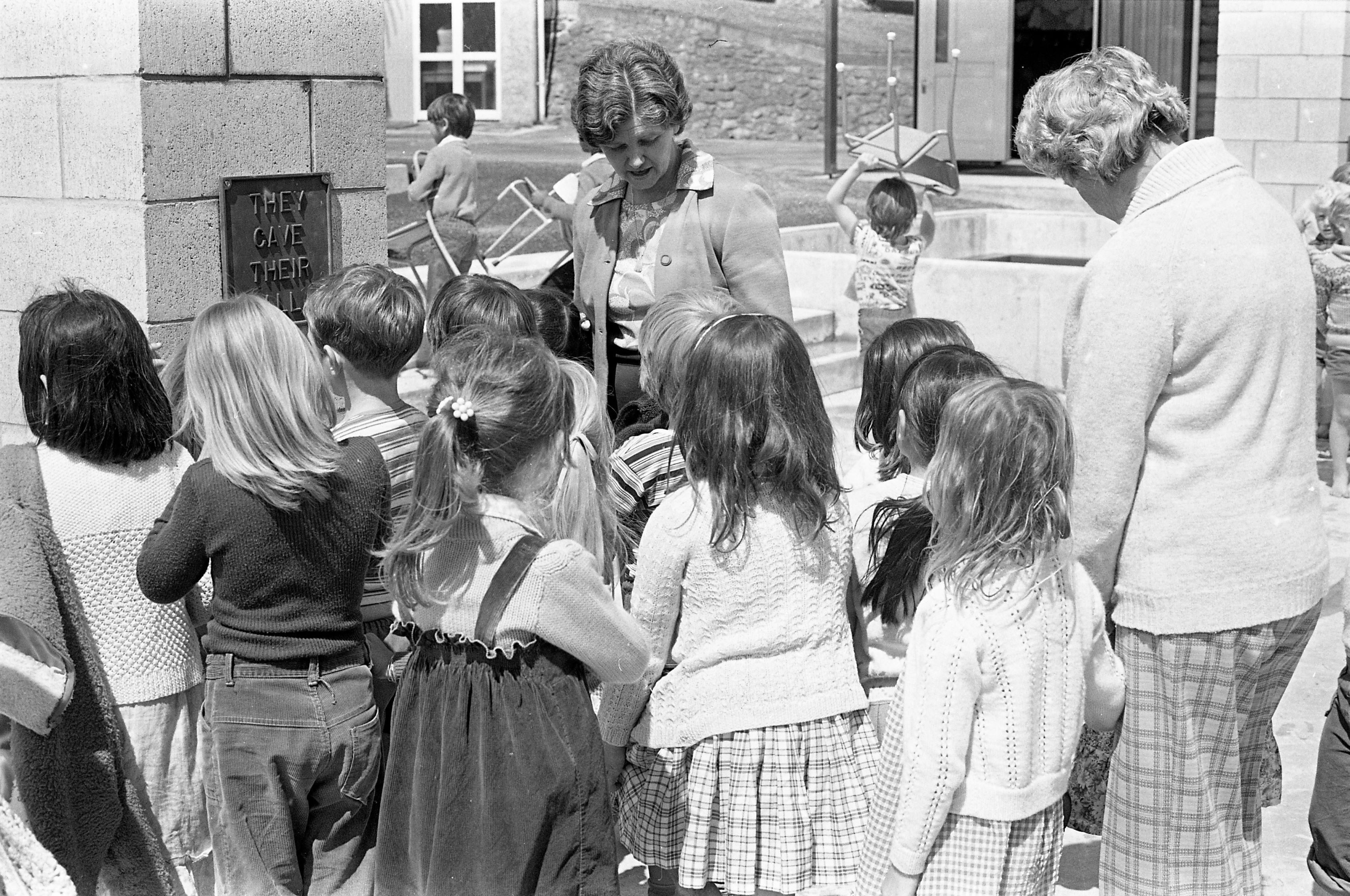 West End School DN 12 Nov 1980 Image 3