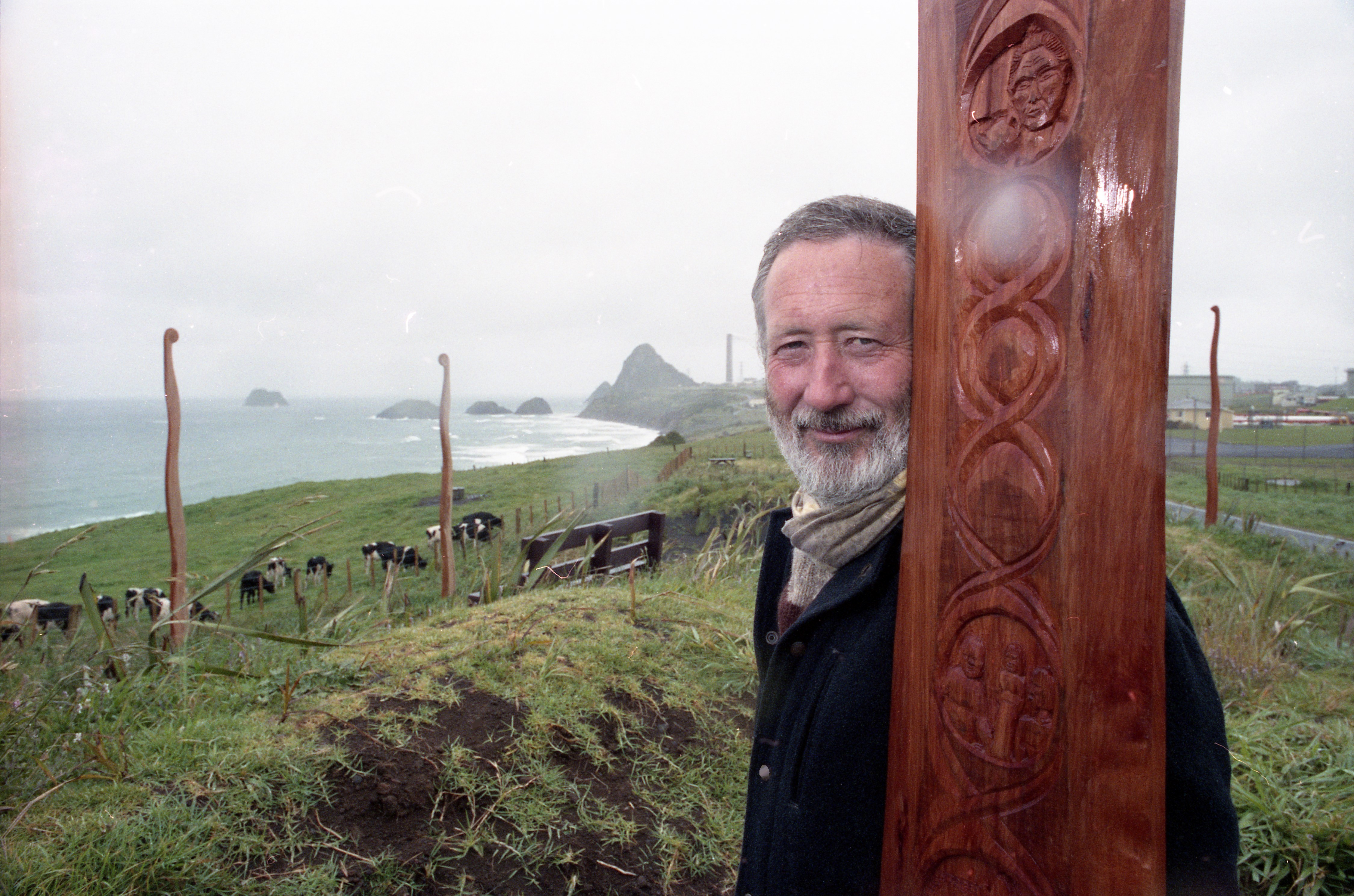 Michael Smither With Centre Pole DN 22 November 1991