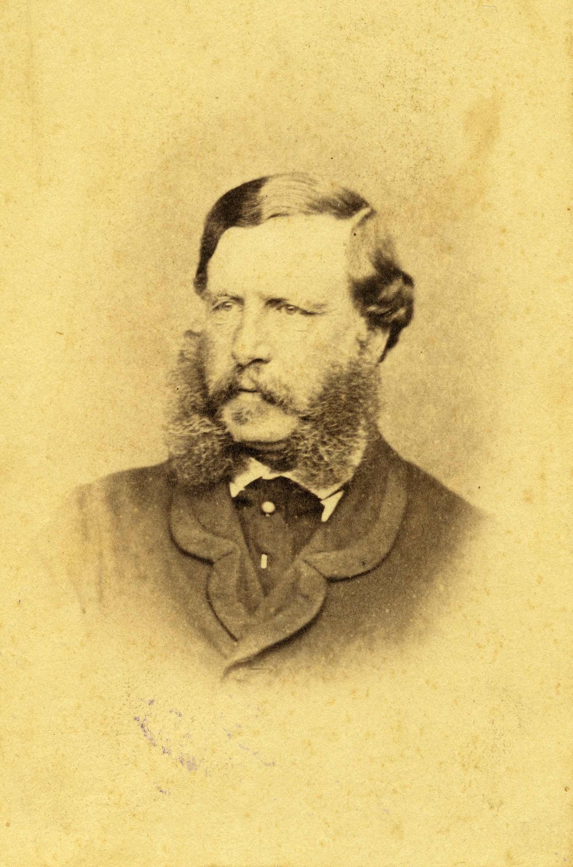 Lieutenant-Colonel Warre in the 1860s. Unknown photographer. Collection of Puke Ariki (PHO2008-1867).